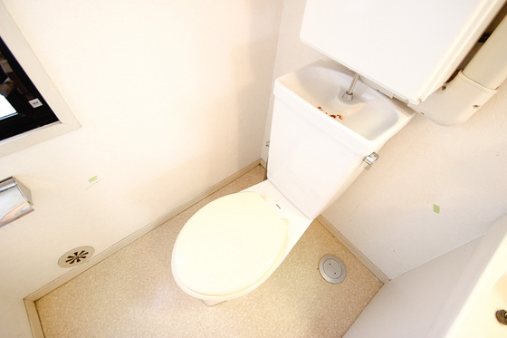 トイレ　※別部屋の写真です