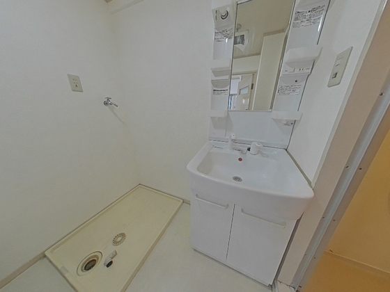洗面設備　※別部屋の写真です