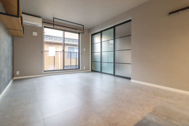 居室・リビング　図面と現状に相違がある場合には現状を優先