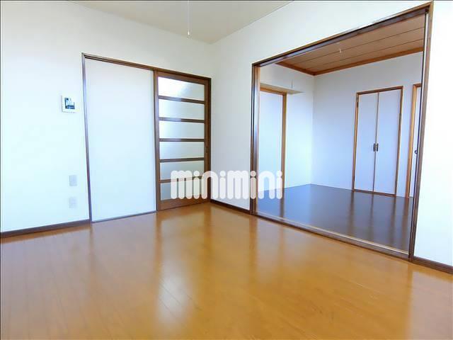 居室・リビング　オールフローリングです。