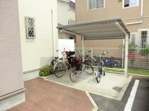 クレセント茨木　その他共有部分　自転車