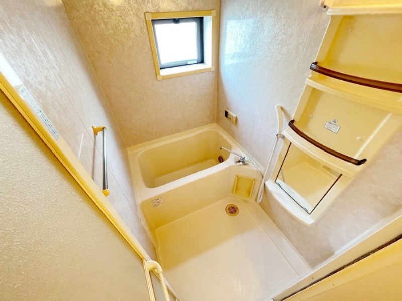 バス・シャワールーム　図面と現状に相違がある場合には現状を優先