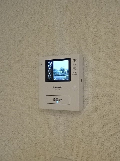 セキュリティ　来訪者の姿を確認できます。