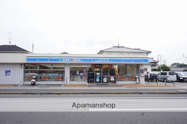 コンビニ　ローソン（コンビニ）まで521m
