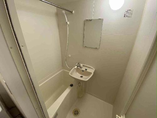バス・シャワールーム　設備・仕様は号室により異なる為、現況を優先致します。