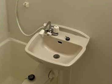 洗面設備　設備・仕様は号室により異なる為、現況を優先致します。