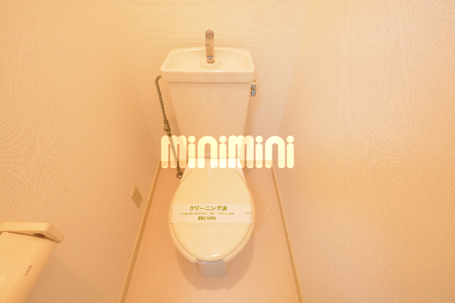 トイレ　コンセント付きです