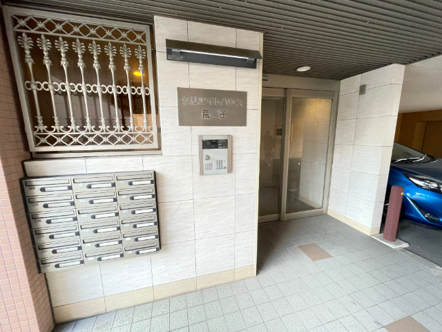 セキュリティ　オートロック付き