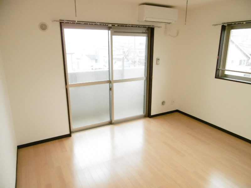 その他　きれいなフローリングのお部屋です