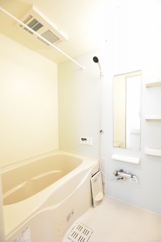 バス・シャワールーム　ゆったり過ごせるお風呂です