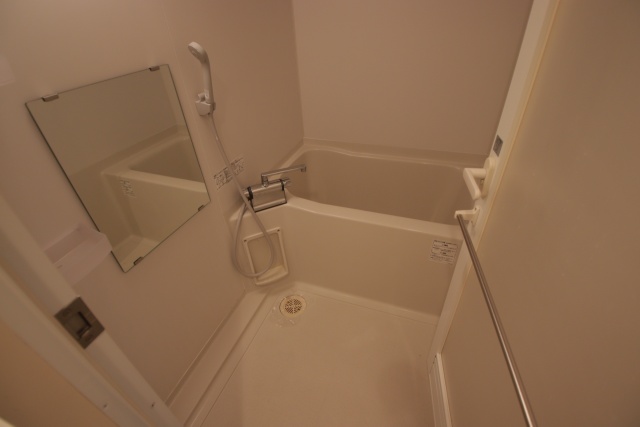 バス・シャワールーム　※別室の参考写真の為、現況優先です。