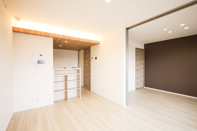 居室・リビング　図面と現状に相違がある場合には現状を優先