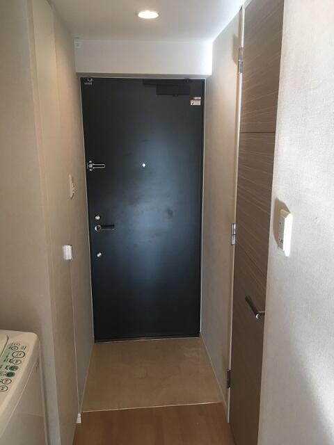 玄関　※類似物件反転