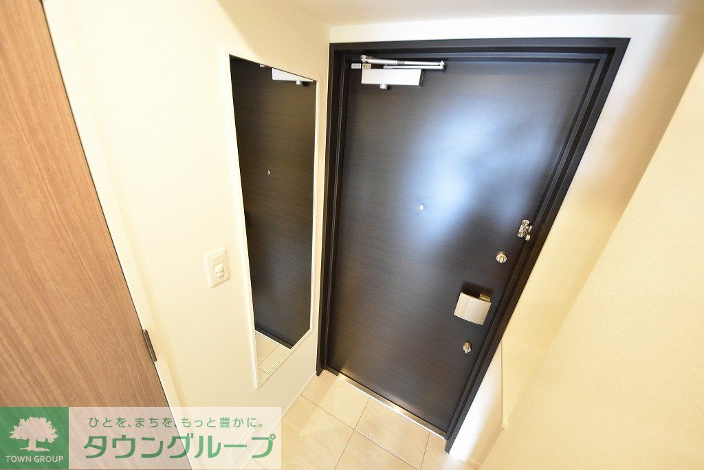 玄関　お部屋探しは株式会社　タウンハウジング　までお気軽にお問合…