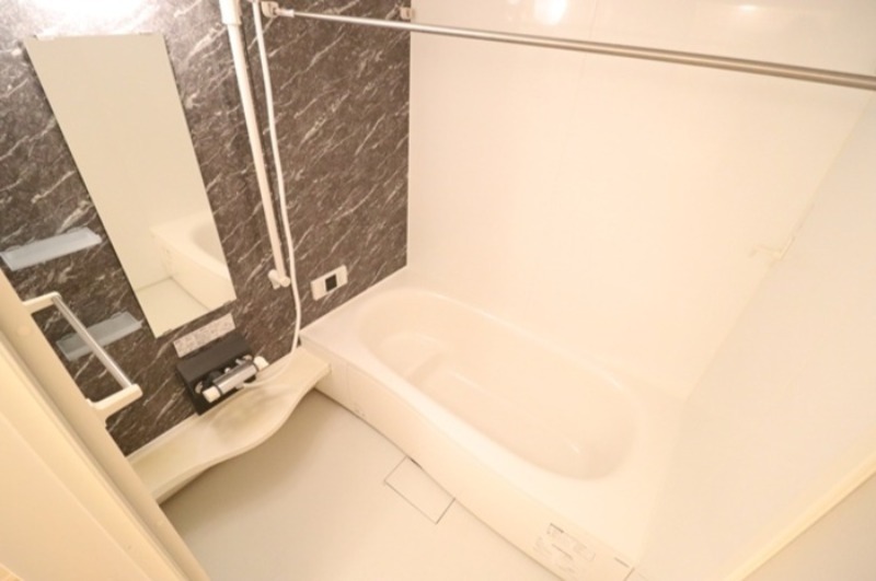 バス・シャワールーム　図面と現状に相違がある場合には現状を優先