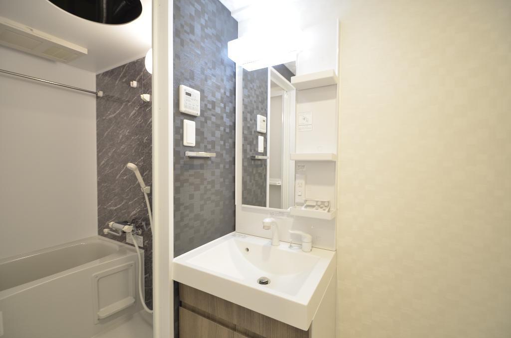 洗面設備　洗髪洗面化粧台