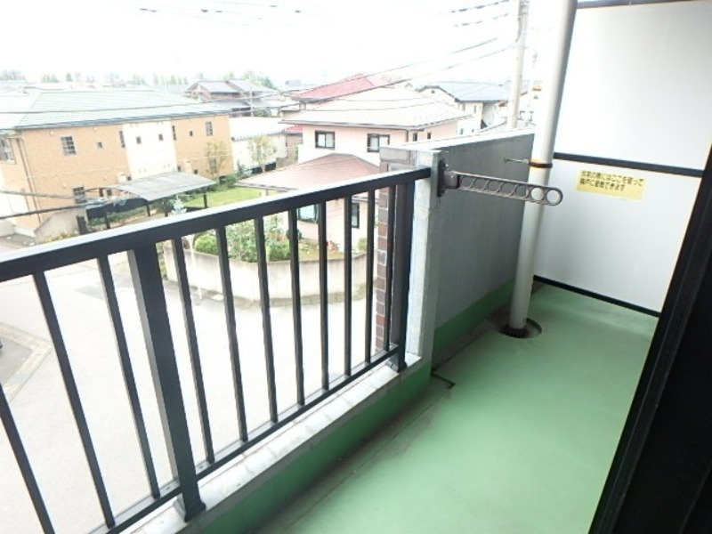 バルコニー　図面と現状に相違がある場合には現状を優先