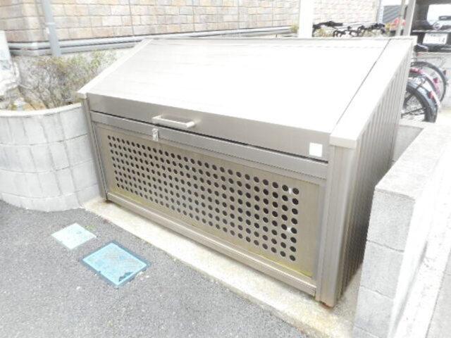 その他共有部分　入居者様専用ゴミストッカー