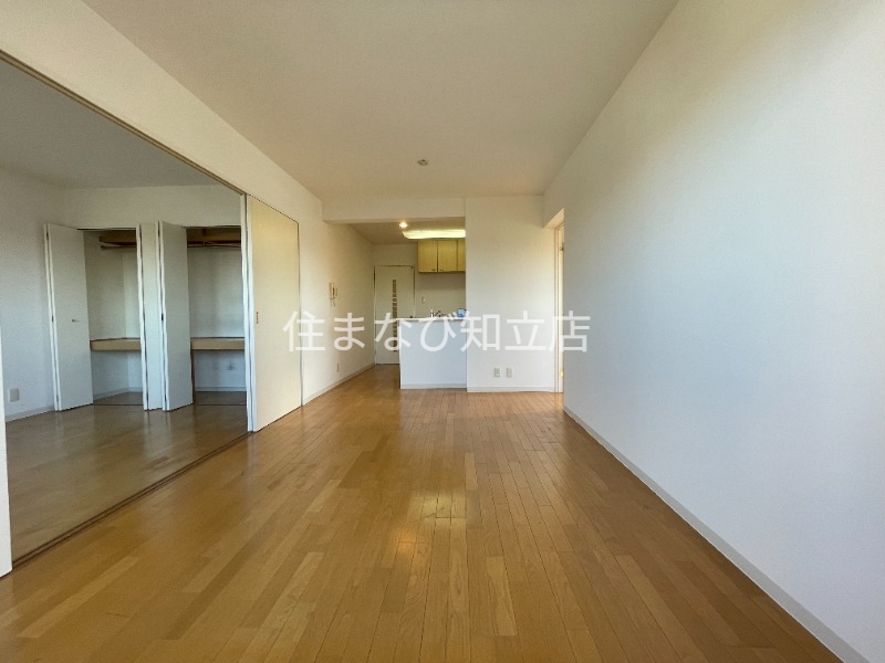 居室・リビング　別部屋写真