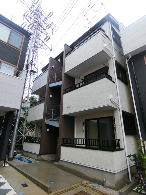 建物外観　北浦和駅徒歩圏築浅１Ｋ♪インターネット無料♪