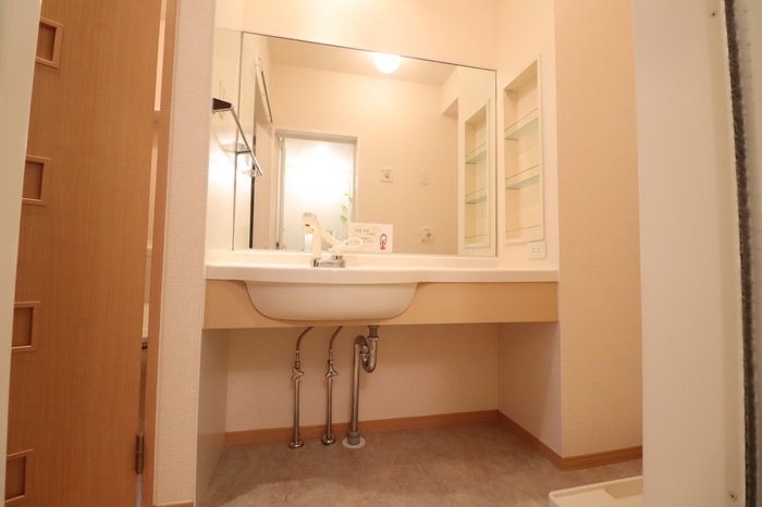 洗面設備　大型洗髪洗面化粧台