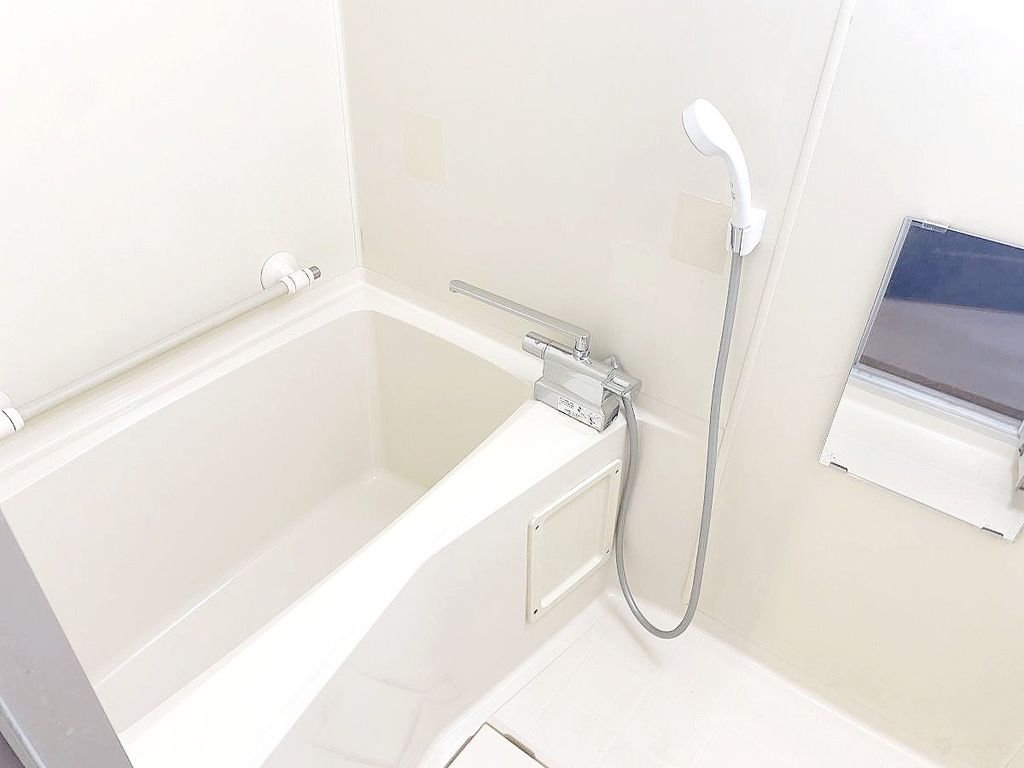 バス・シャワールーム　バス