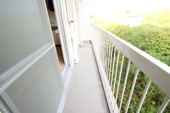 バルコニー　※写真は別号室のものとなります。