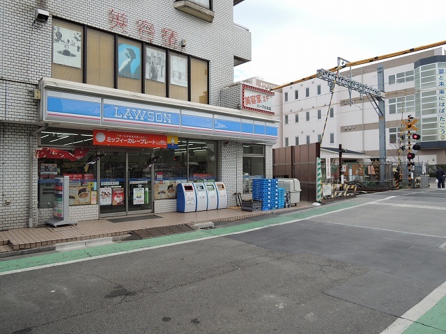 コンビニ　ローソン「東門前駅前店」（コンビニ）まで220m