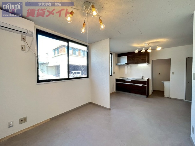 居室・リビング　室内リフォーム中　画像はイメージ