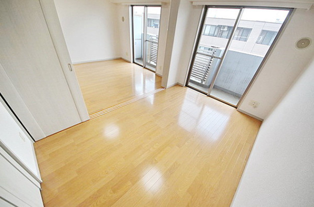 居室・リビング　【ファミリーにも人気の住環境♪】別部屋参考写真！