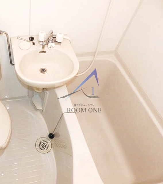 バス・シャワールーム　お風呂です。