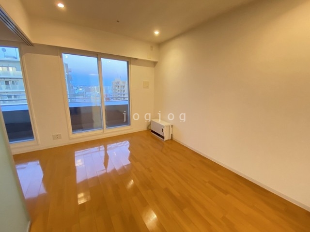 居室・リビング　同号室タイプ写真