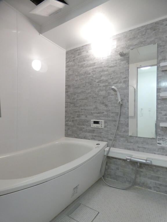 バス・シャワールーム　バス