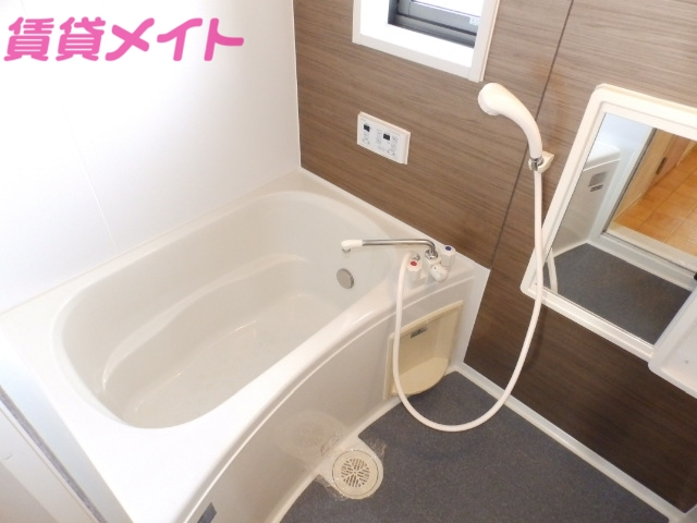 バス・シャワールーム　同型参考写真