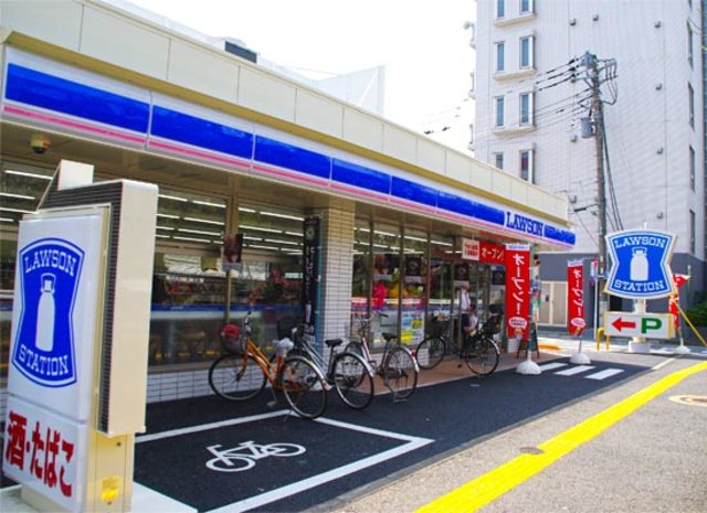 コンビニ　ローソン板橋高島通り店（コンビニ）まで421m