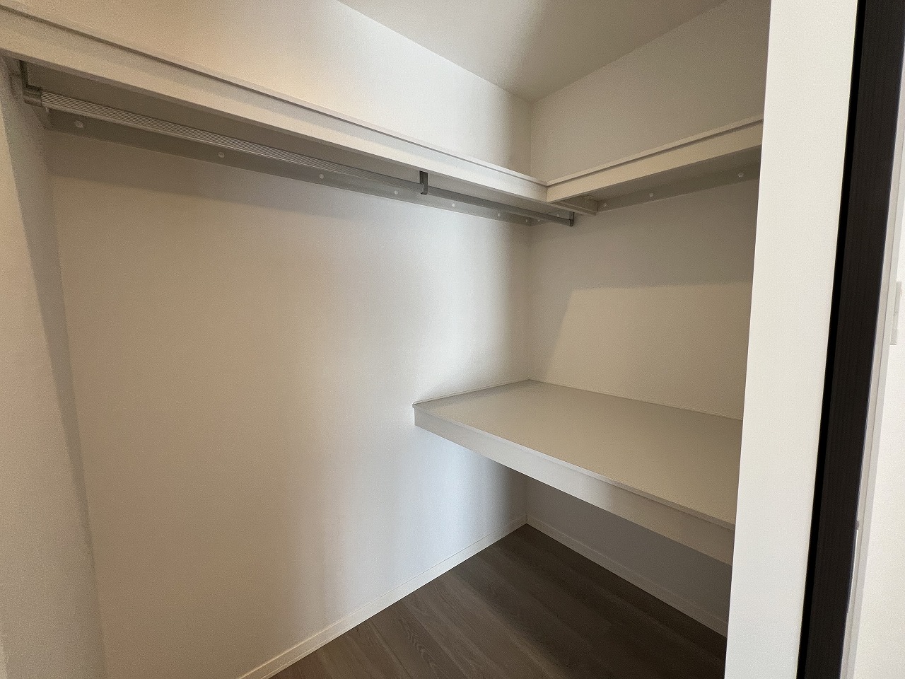 収納　※写真は3階のもの