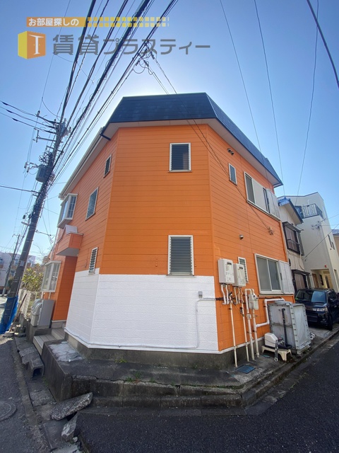 建物外観　閑静な住宅地にあるアパートです。