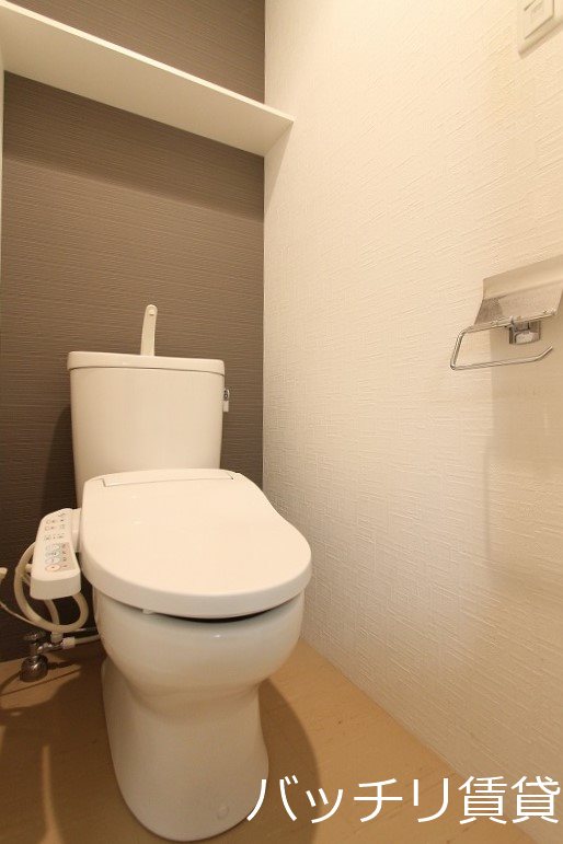 トイレ　画像は別号室イメージの為、現況を優先いたします。