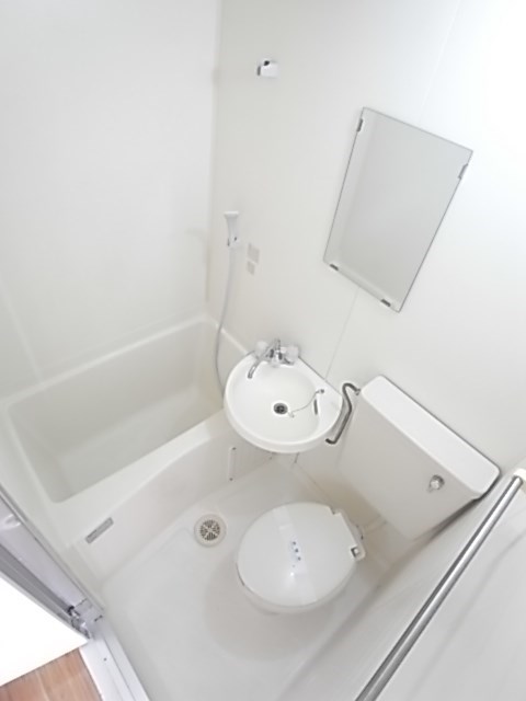 バス・シャワールーム　お風呂です