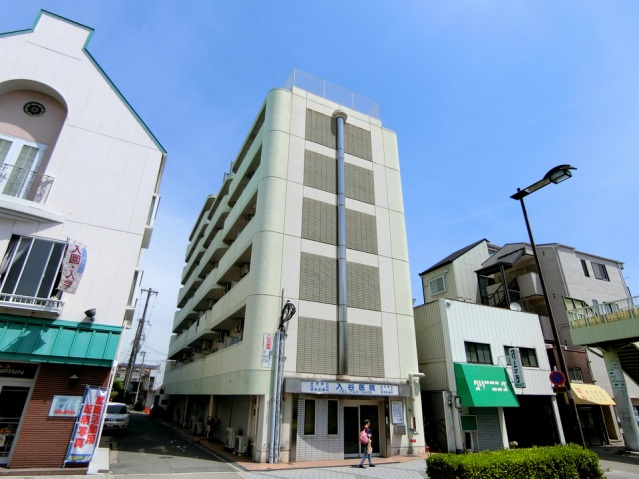 建物外観　日当りの良い建物