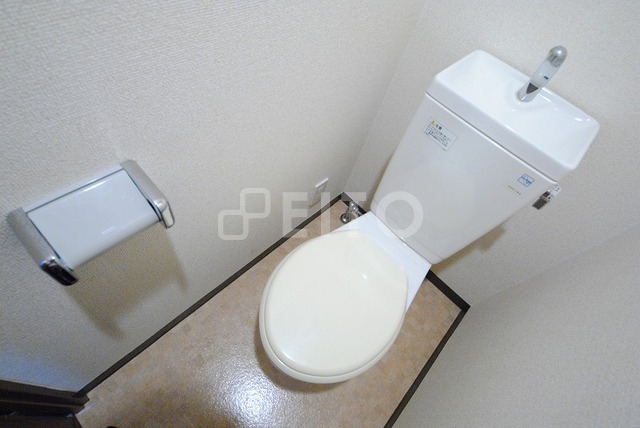 トイレ　写真は２０１号室