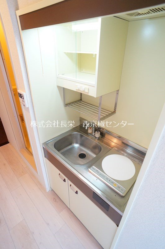 キッチン　※307号室の参考写真です★（実際のお部屋とは異なります）