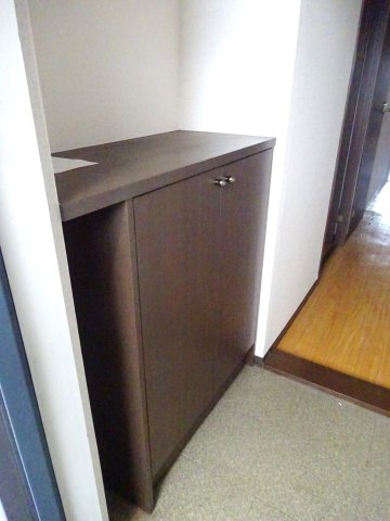 玄関　＊イメージです／同タイプのお部屋です
