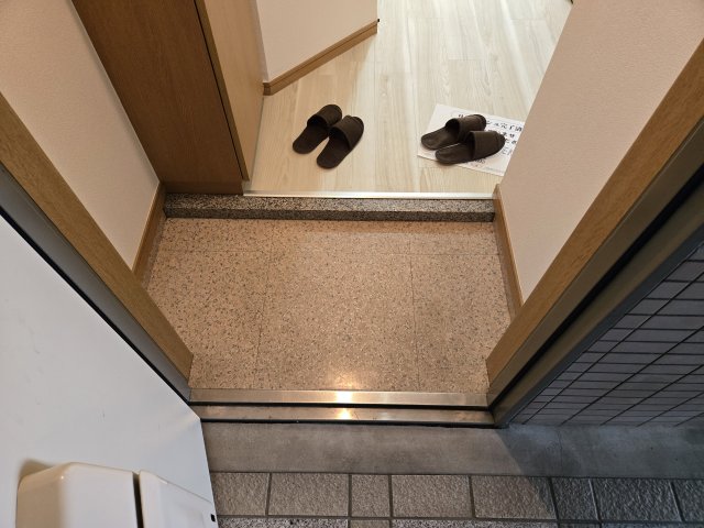 玄関　La Douceur新栄