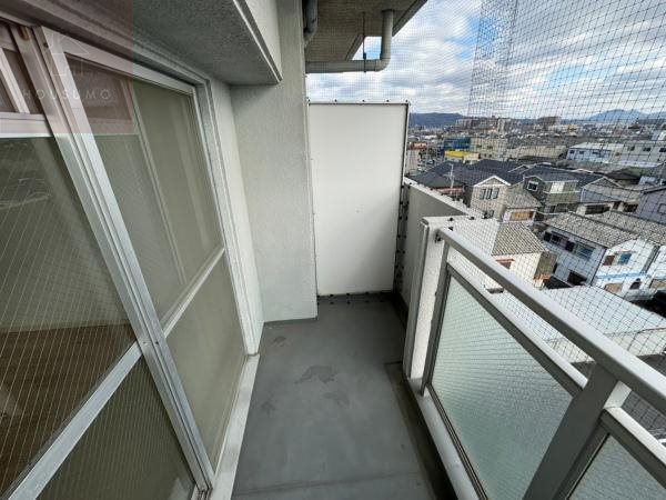 バルコニー　開放的で明るい空間を演出してくれるバルコニーです