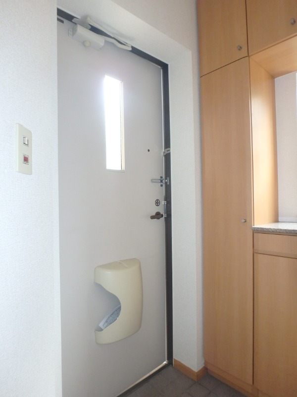 玄関　図面と現状に相違がある場合には現状を優先