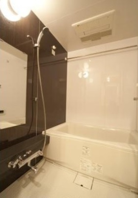 バス・シャワールーム　写真は同タイプ住居です。