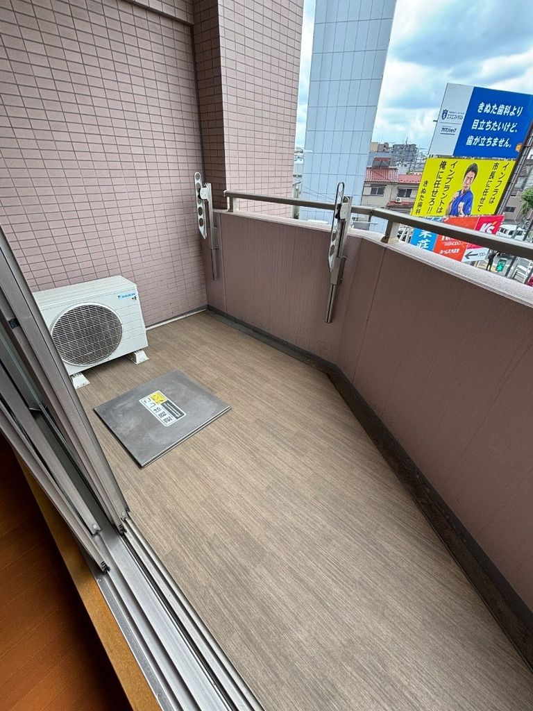 バルコニー