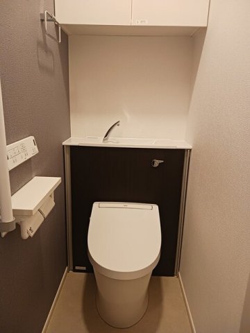 トイレ　ゆったりとした空間のトイレです