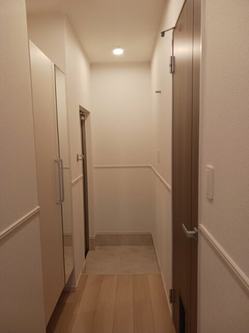 玄関　収納もある玄関です